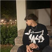 Soy un estudiante de 19 años que busca dar clases de refuerzo a niños que lo necesiten